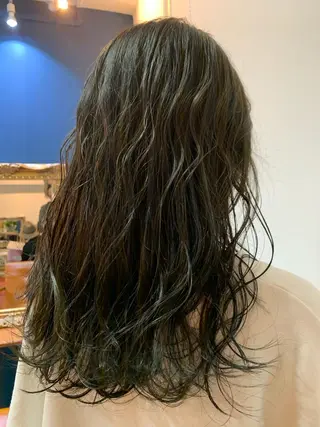 ロング 大宮/山口 竣也のヘアスタイル