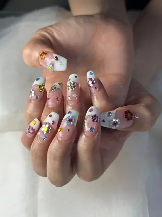ネイル うにゃねいる🌷 Mayaのネイルデザイン