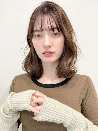 ミディアム カラー ミディアム/顔周り/ ベージュ🌼mayuのヘアスタイル