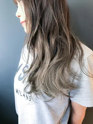 セミロング カラー BOX mico.のヘアスタイル