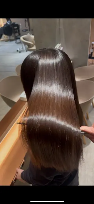 ロング 縮毛矯正Rina🩶 銀座のヘアスタイル