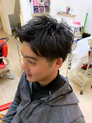 ショート メンズ 岡本 幸法のヘアスタイル