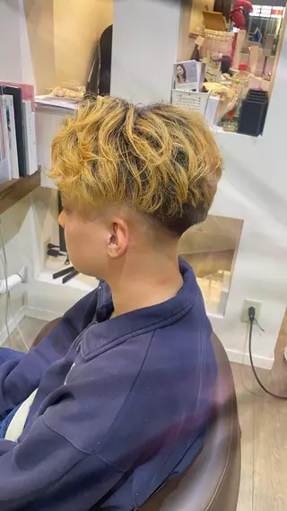 ミディアム けいせい/横浜/ カラー、パーマ、縮毛のヘアスタイル