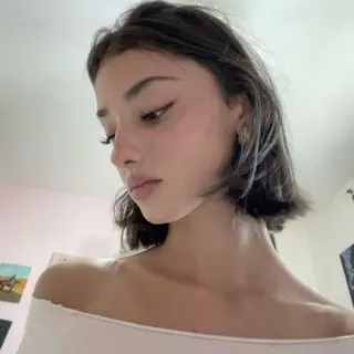 ショート 捺葵 @72tomi__のヘアスタイル