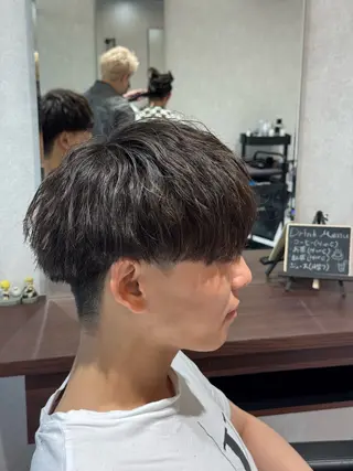 ショート パーマ メンズ 東 拓己のヘアスタイル