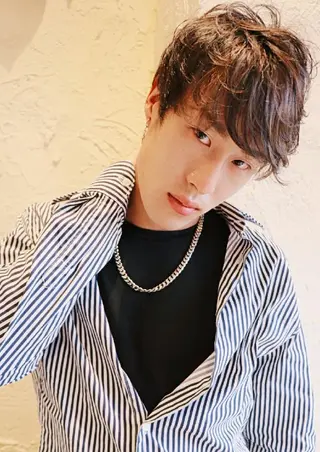 ショート カラー 徳永 博志のヘアスタイル
