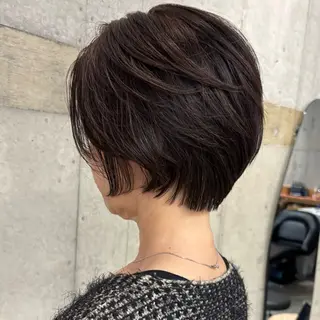ショート 瑠己杏 :ボブ/ ハイトーンワンカラーのヘアスタイル