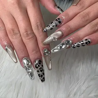 ネイル SHION  のネイルデザイン