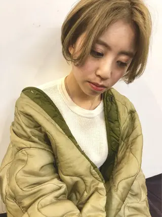 ショート カラー パーマ 安達 俊亮のヘアスタイル