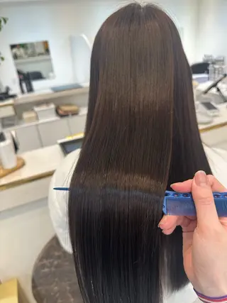 ロング Emuest心斎橋 SAKIのヘアスタイル