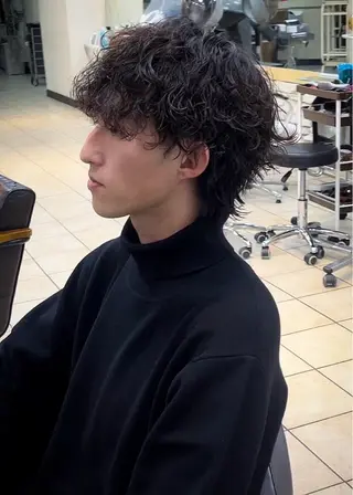 ミディアム パーマ メンズ masahiro 波巻きシャドウパーマのヘアスタイル