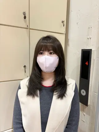 セミロング カラー 🪐seek にじこ🪐のヘアスタイル