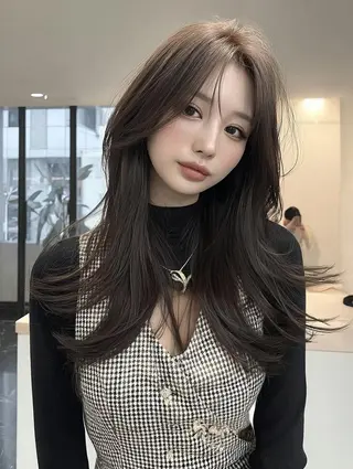 セミロング 青木 りおのヘアスタイル