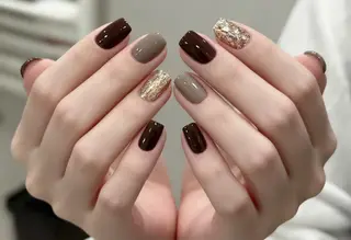 ショート FLORA NAIL SALONのネイルデザイン