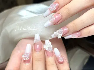 ネイル M🌷nail 長さだし専門店のネイルデザイン