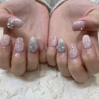 ネイル マキノ ユイのネイルデザイン