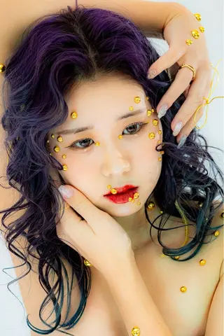 セミロング まるやま ひなこ/艶髪カラーのヘアスタイル