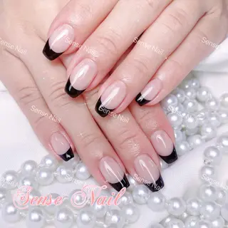 ネイル Queening 🦋のネイルデザイン