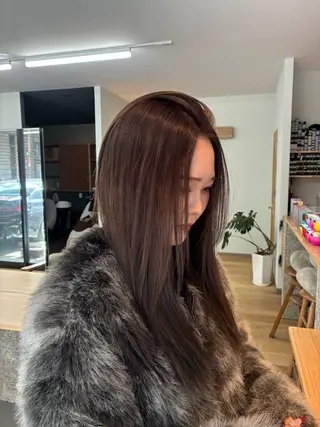 ロング nanami🏷🤎 ふんわりカラーのヘアスタイル