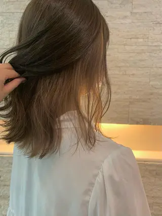 ミディアム カラー ✄折橋 彩花🐶🍑のヘアスタイル