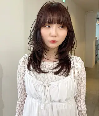 ロング カラー mizuki/ピンク ベージュ.レイヤーのヘアスタイル