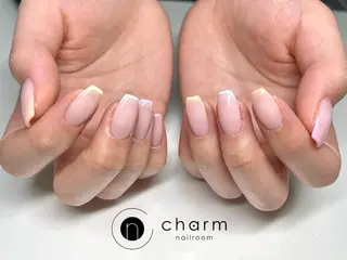 ネイル ネイルルーム チャームのネイルデザイン
