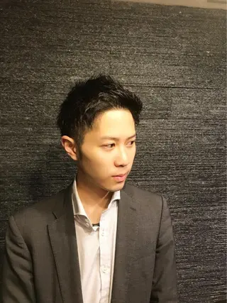 ショート メンズ 岡本 耕太郎のヘアスタイル