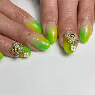 ネイル Legit nail salonのネイルデザイン