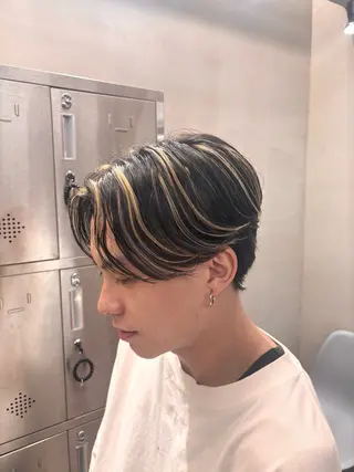 カラー LIBER🫧AKO 🫧メンズのヘアスタイル