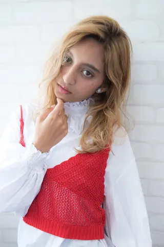 ミディアム 澤崎 智代のヘアスタイル