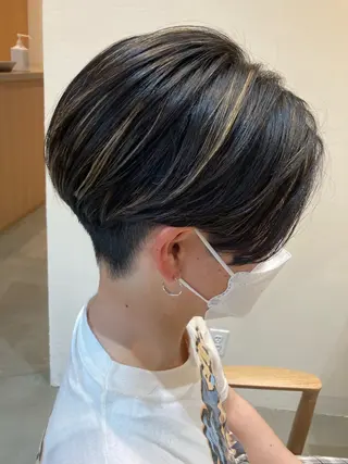 カラー メンズ 小野寺 侑也のヘアスタイル