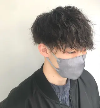 ショート パーマ メンズ 大谷 優馬のヘアスタイル