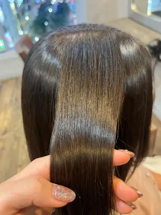 ロング 山口 詩織のヘアスタイル