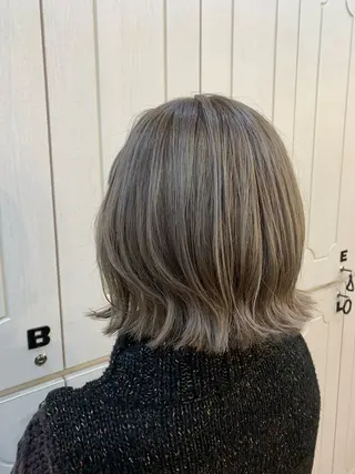 ミディアム カラー T つぐみのヘアスタイル