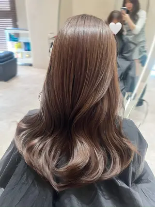 ロング カラー 顔周りカット/ 透明感カラー/ユナのヘアスタイル