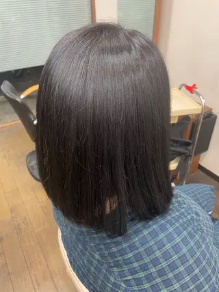 ミディアム 髙橋 咲希のヘアスタイル