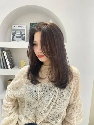 ロング カラー 似合わせレイヤー、 透けカラー/杉本花のヘアスタイル