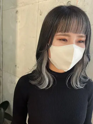 ミディアム カラー lani ブリーチ /ダブルカラーのヘアスタイル