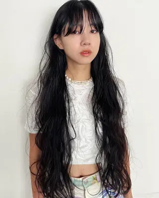 ロング カラー パーマ ヘアアレンジ メンズ キッズ ネイル マツエク・マツパ アイブロウ ウルフレイヤーカット /チヒロのヘアスタイル
