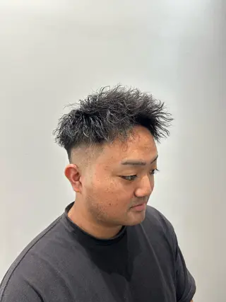 ショート 三浦 流星のヘアスタイル