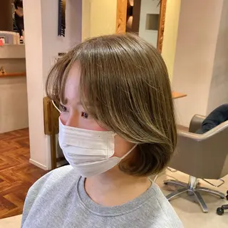 ミディアム カラー カットが上手い 💇♂🌸サク🌸のヘアスタイル