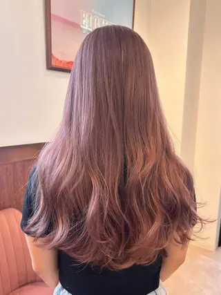 ロング カラー 新實 ゆりあのヘアスタイル