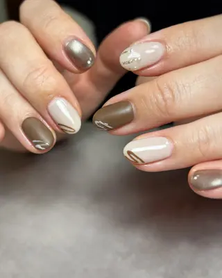 ネイル ころろんネイル nazuのネイルデザイン