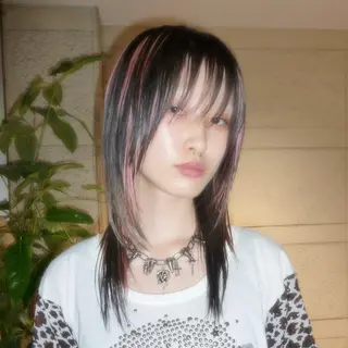 ロング カラー 心斎橋/ハイトーン/ レイヤーカットのヘアスタイル