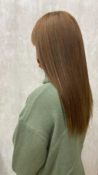ロング カラー 藤田 沙織のヘアスタイル