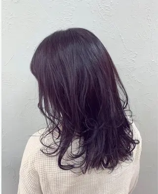 カラー 岡田まみ🍒🤍 透明感カラーのヘアスタイル