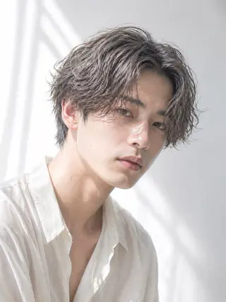 ミディアム カラー パーマ メンズ あくつ べんのヘアスタイル