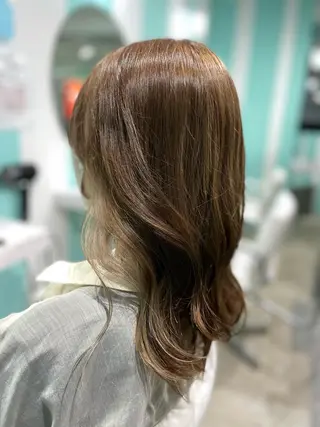 セミロング 原 千景のヘアスタイル