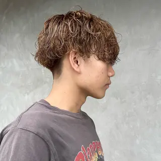 パーマ メンズ メンズパーマ/フェ ザーパーマ/古川晴輝のヘアスタイル