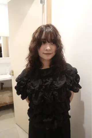 ミディアム 来美 / クルミのヘアスタイル
